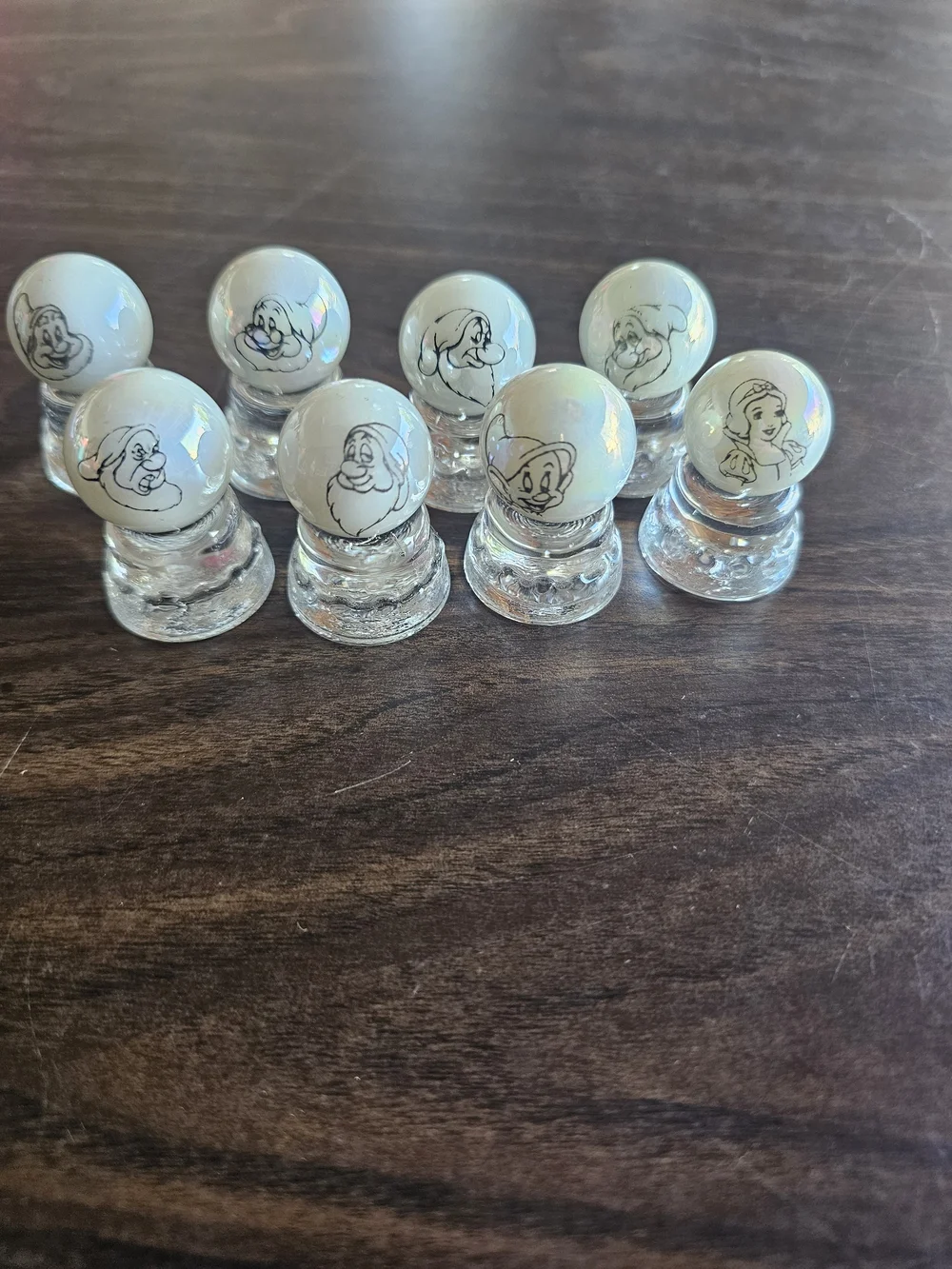 Glass Snow Globe Place Card Holders — Iridescent White 💜💜